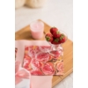 Kép 2/3 - Paper+Design Tissue Szalvéta, Pink rózsa mintás, 33 x 33 cm, 3-rétegű