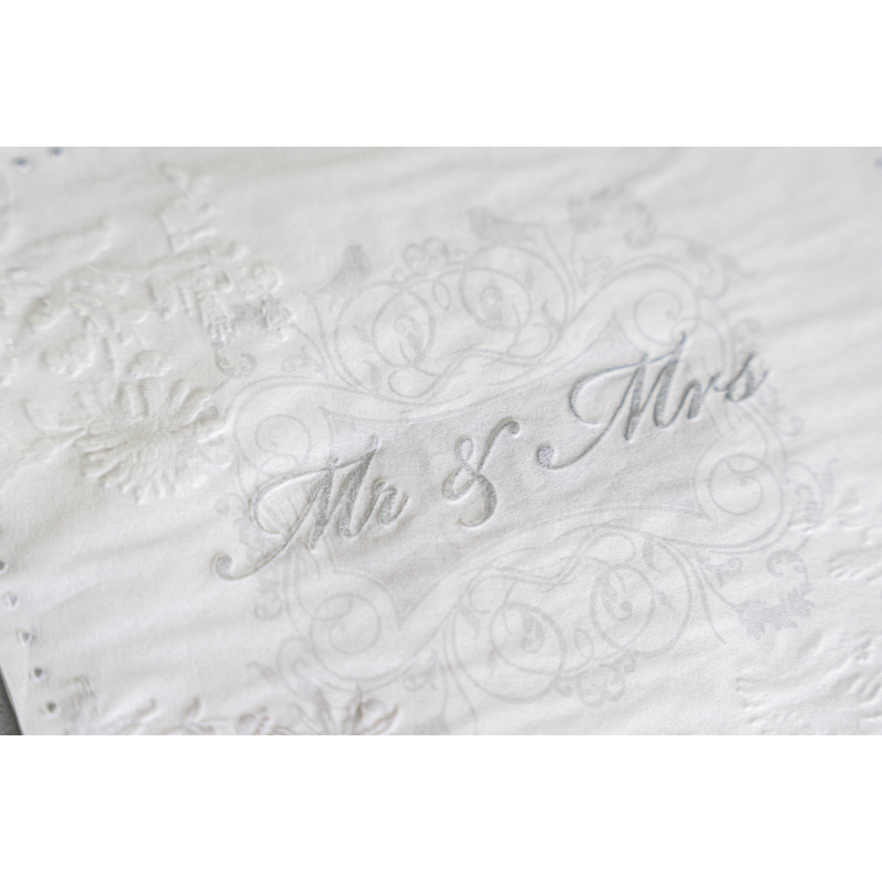 Paper+Design "Mr.&Mrs. silver" esküvői ezüst mintás dombornyomott Tissue Szalvéta, 33 x 33 méretű, 3 rétegű