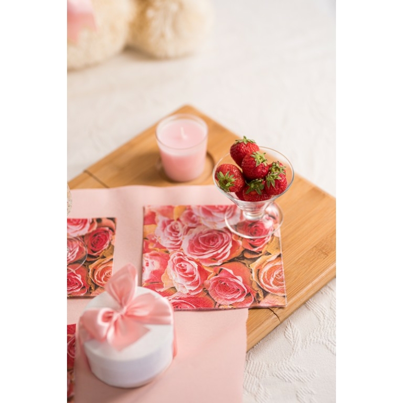 Paper+Design Tissue Szalvéta, Pink rózsa mintás, 33 x 33 cm, 3-rétegű